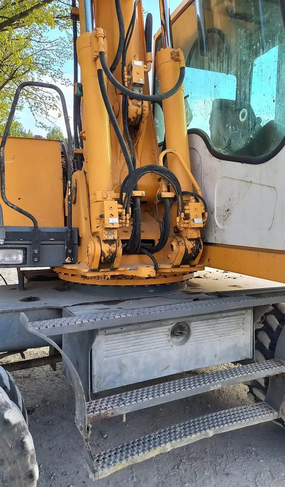 Liebherr A316 - Bager točkaš: slika 4 Liebherr A316 - Bager točkaš: slika 4