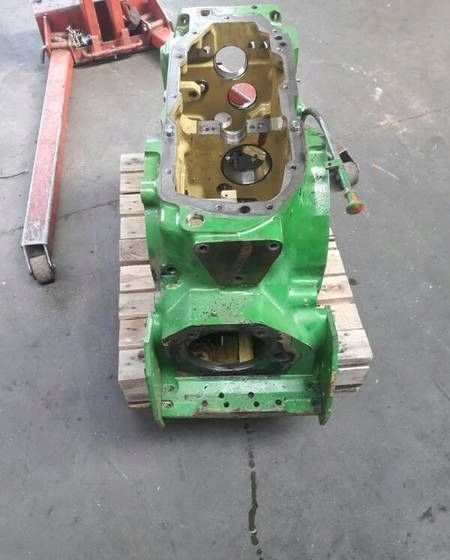 Obudowa skrzyni biegów John Deere L36623 - Transmisija: slika 2 Obudowa skrzyni biegów John Deere L36623 - Transmisija: slika 2