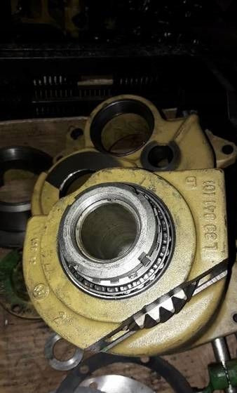 OBUDOWA SKRZYNI BIEGÓW JOHN DEERE L39841 - Rezervni deo: slika 1 OBUDOWA SKRZYNI BIEGÓW JOHN DEERE L39841 - Rezervni deo: slika 1