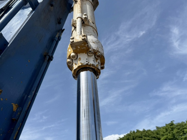 Bager guseničar CAT 345C: slika 15