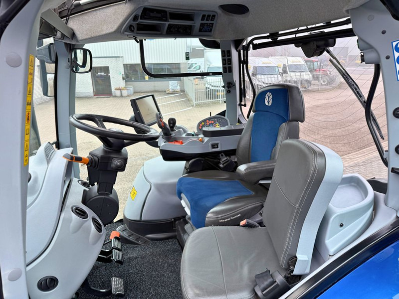 New Holland T7.270AC Stage V - Traktor: slika 5 New Holland T7.270AC Stage V - Traktor: slika 5