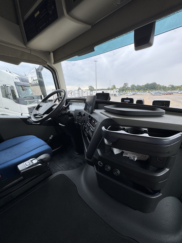 VOLVO 6x2 - Tegljač: slika 2 VOLVO 6x2 - Tegljač: slika 2