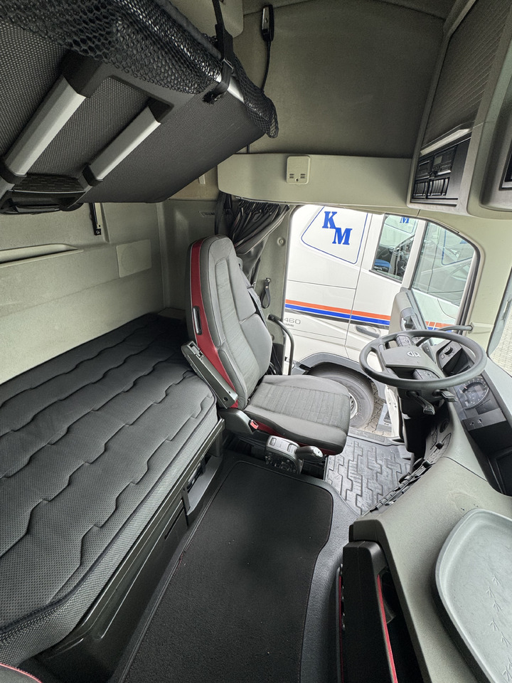 VOLVO DIESEL/LNG - Tegljač: slika 3 VOLVO DIESEL/LNG - Tegljač: slika 3
