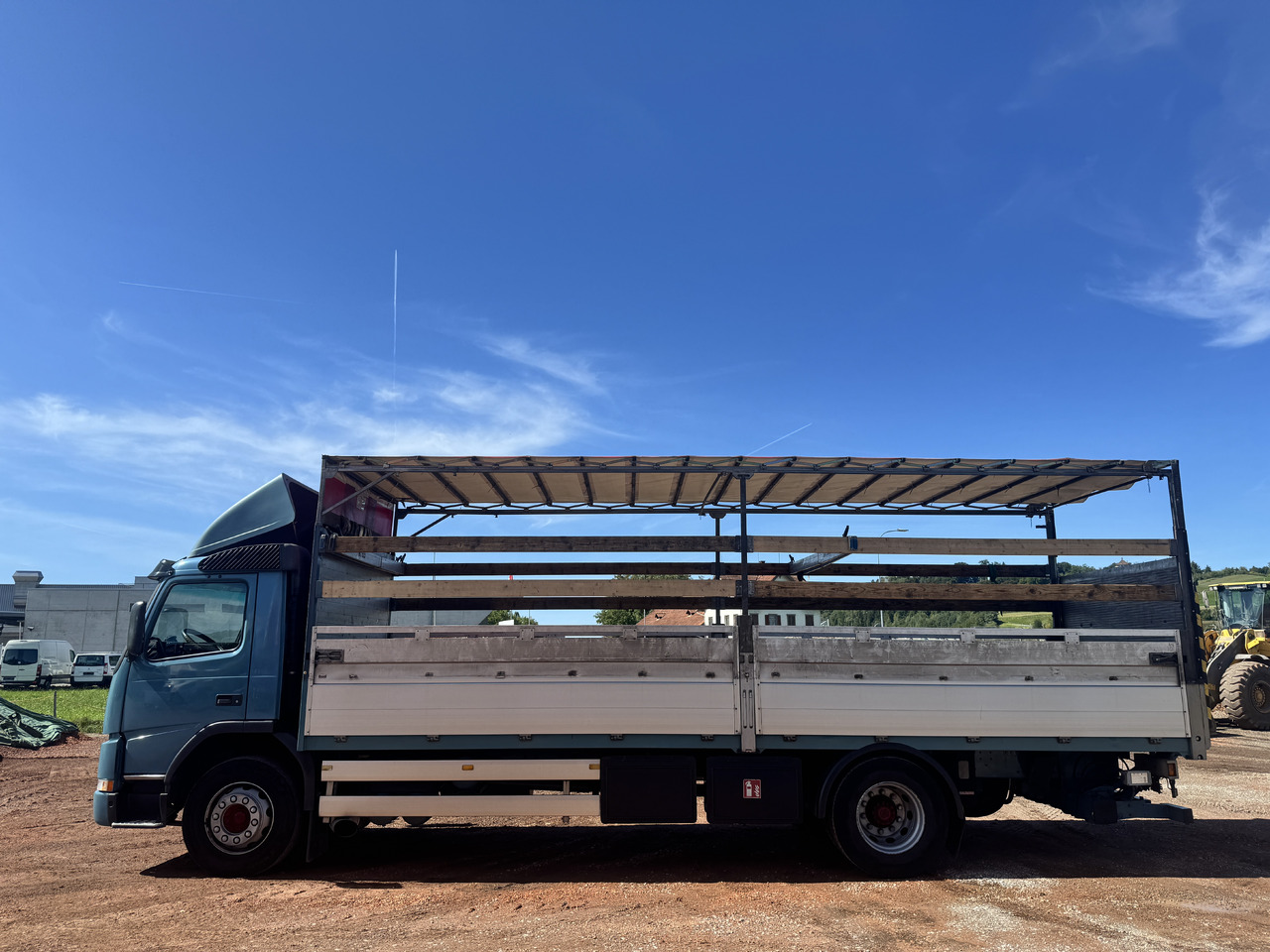 VOLVO FM7-290 4x2 Blache-Hebebühne - Kamion sa ceradom: slika 2 VOLVO FM7-290 4x2 Blache-Hebebühne - Kamion sa ceradom: slika 2