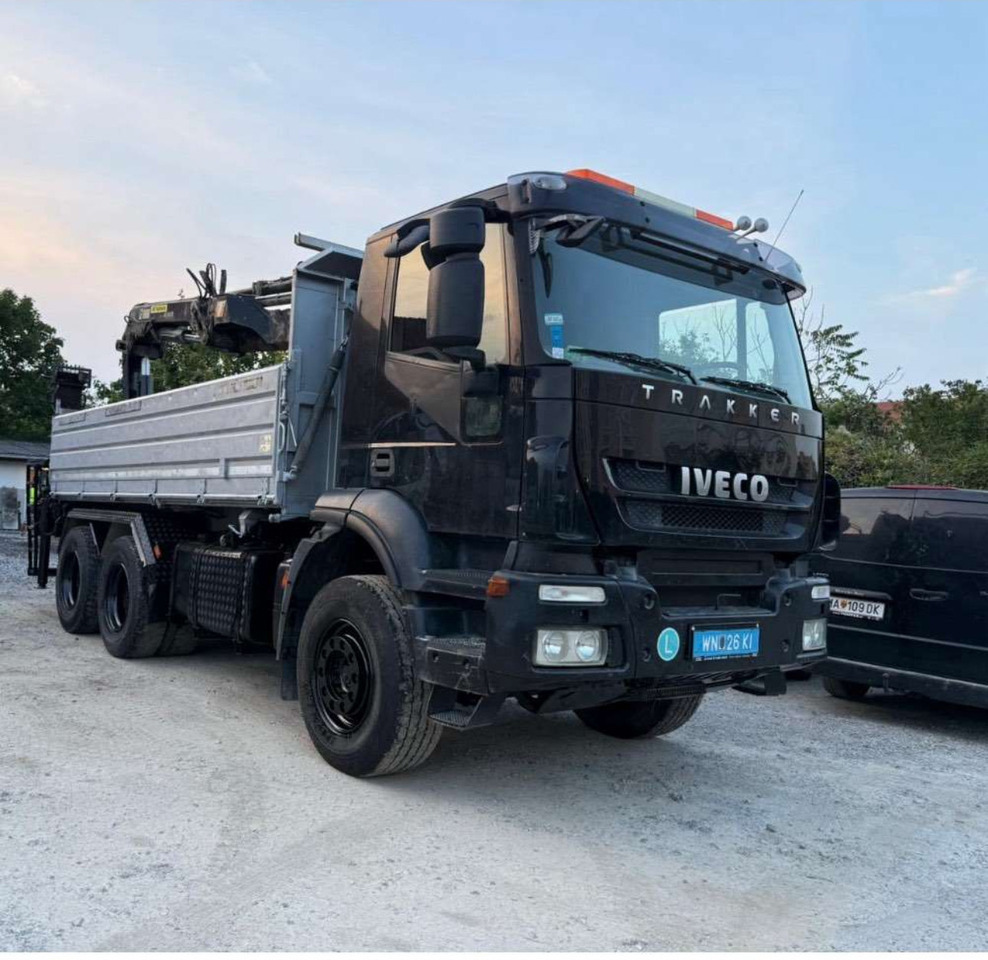 IVECO Trakker/ KPEC1/2A4 - Kamion sa dizalicom: slika 3 IVECO Trakker/ KPEC1/2A4 - Kamion sa dizalicom: slika 3