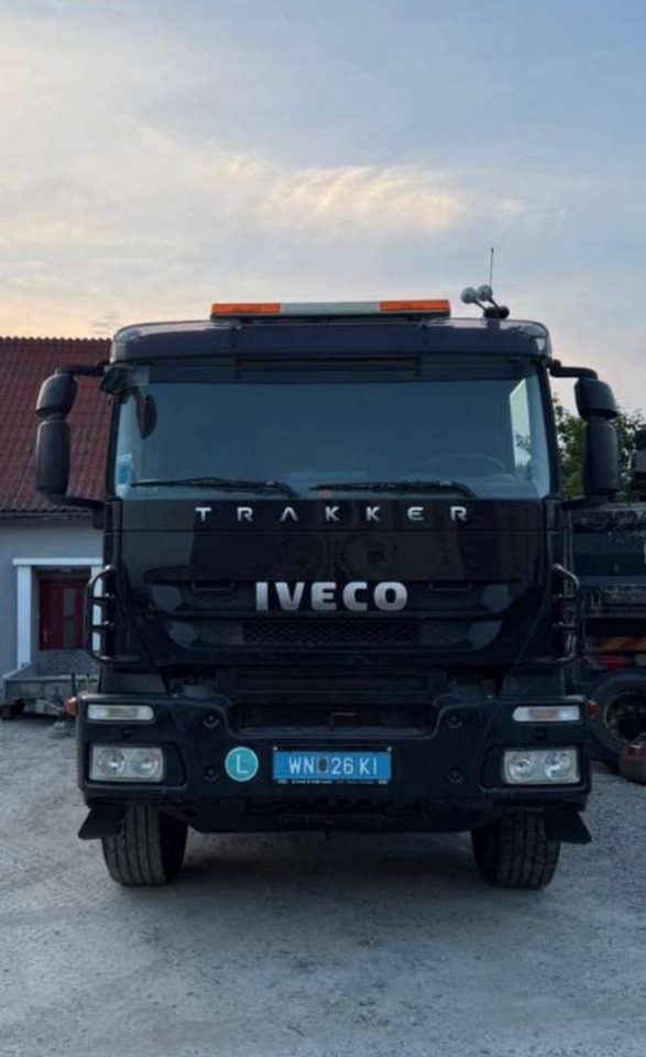 IVECO Trakker/ KPEC1/2A4 - Kamion sa dizalicom: slika 2 IVECO Trakker/ KPEC1/2A4 - Kamion sa dizalicom: slika 2