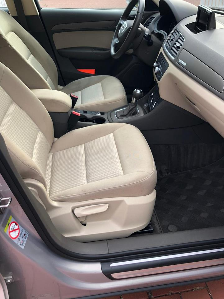 Audi Q3 TFSI + quattro + Autom. + ANK. + TÜV - Automobil: slika 4 Audi Q3 TFSI + quattro + Autom. + ANK. + TÜV - Automobil: slika 4
