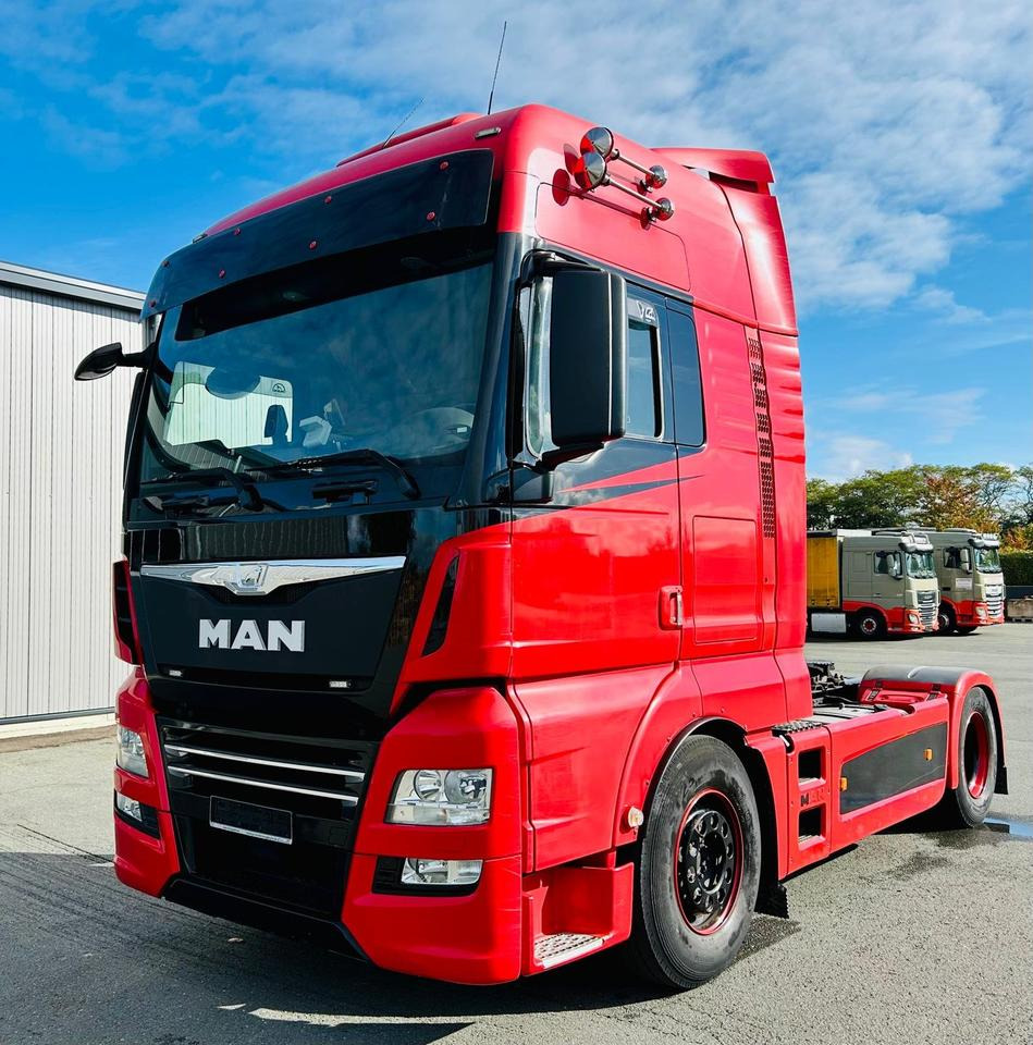 MAN TGX 18.500 4x2 LLS + XXL + Leder + Autom. + Voll-Verkleidung - Tegljač: slika 1 MAN TGX 18.500 4x2 LLS + XXL + Leder + Autom. + Voll-Verkleidung - Tegljač: slika 1