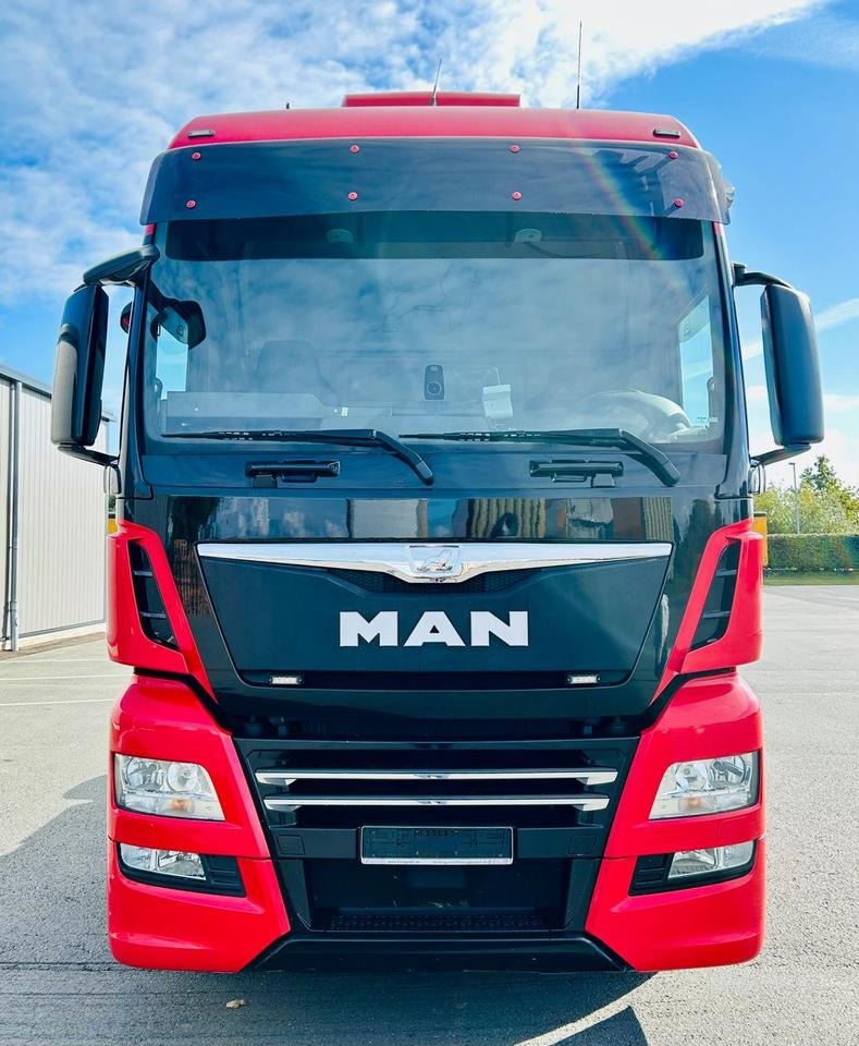 MAN TGX 18.500 4x2 LLS + XXL + Leder + Autom. + Voll-Verkleidung - Tegljač: slika 2 MAN TGX 18.500 4x2 LLS + XXL + Leder + Autom. + Voll-Verkleidung - Tegljač: slika 2