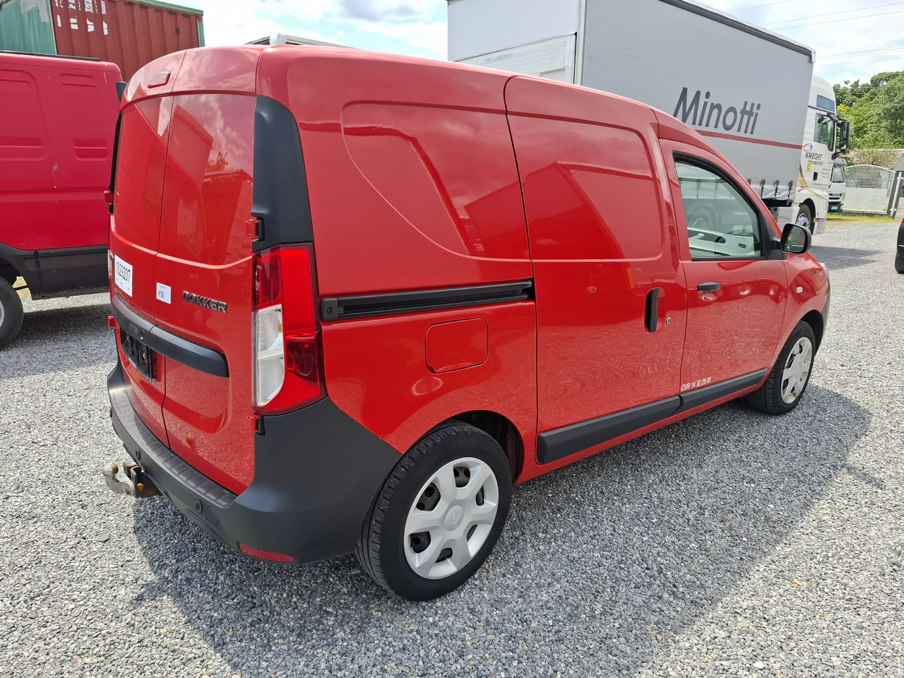 DACIA Dokker 1.5 DCI - Dostavno vozilo sa zatvorenim sandukom: slika 4 DACIA Dokker 1.5 DCI - Dostavno vozilo sa zatvorenim sandukom: slika 4