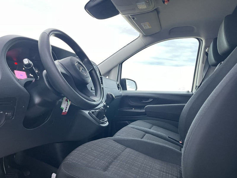Mali kombi Mercedes-Benz Vito 111 CDI 115pk E6 XL Extra Lang 3p Lease €246 p/m, Airco, Camera, laadbrug, onderhoudshistorie aanwezig: slika 8 Mali kombi Mercedes-Benz Vito 111 CDI 115pk E6 XL Extra Lang 3p Lease €246 p/m, Airco, Camera, laadbrug, onderhoudshistorie aanwezig: slika 8
