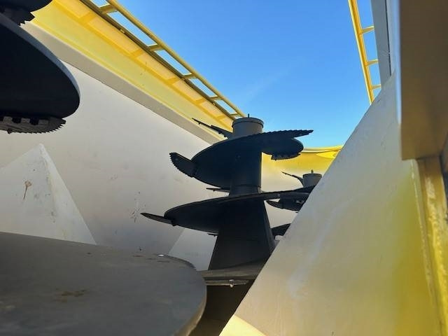 BWH Futtermischwagen Überarbeitung - Prikolica za mešanje stočne hrane: slika 3 BWH Futtermischwagen Überarbeitung - Prikolica za mešanje stočne hrane: slika 3