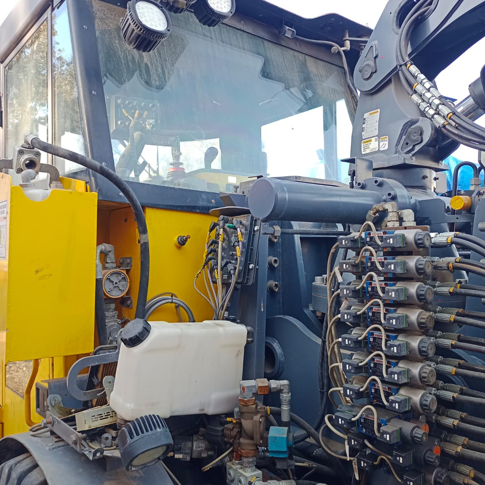 EPIROC BOLTEC S - Rudarska mašina: slika 2 EPIROC BOLTEC S - Rudarska mašina: slika 2