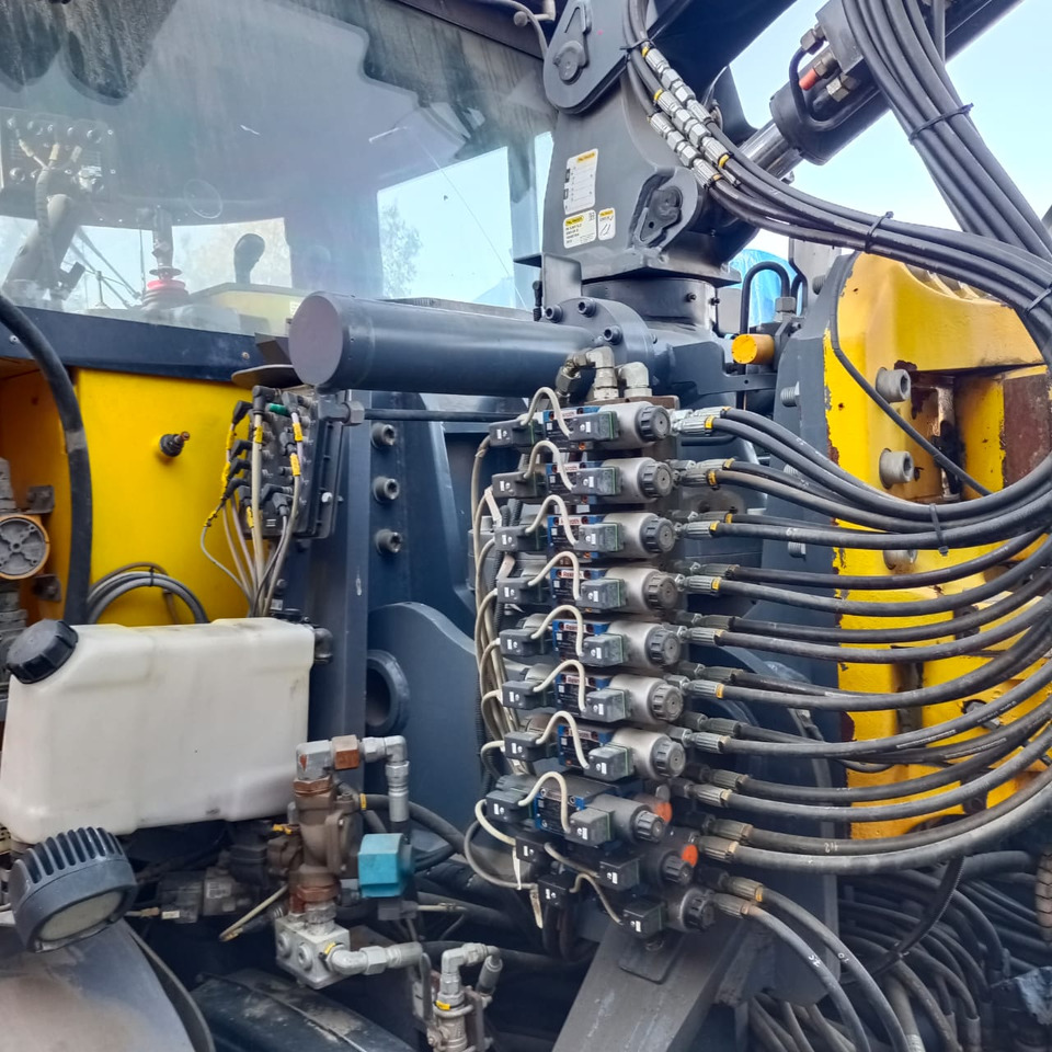EPIROC BOLTEC S - Rudarska mašina: slika 3 EPIROC BOLTEC S - Rudarska mašina: slika 3