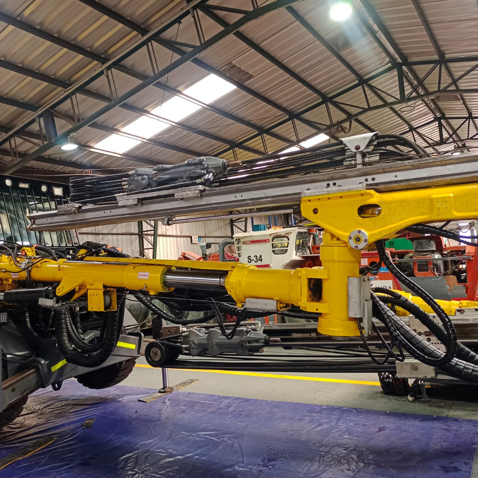 EPIROC BOOMER S2C - Mašina za usmereno bušenje: slika 3 EPIROC BOOMER S2C - Mašina za usmereno bušenje: slika 3