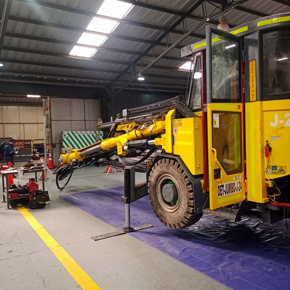 EPIROC BOOMER S2C - Mašina za usmereno bušenje: slika 5 EPIROC BOOMER S2C - Mašina za usmereno bušenje: slika 5