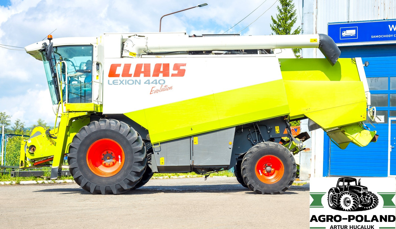 CLAAS LEXION 440 EVOLUTION - 2003 ROK + CLAAS C 540 SKŁADANY - 2007 ROK - Kombinovani kombajn: slika 5 CLAAS LEXION 440 EVOLUTION - 2003 ROK + CLAAS C 540 SKŁADANY - 2007 ROK - Kombinovani kombajn: slika 5