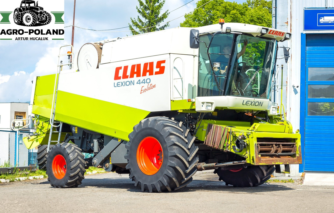 CLAAS LEXION 440 EVOLUTION - 2003 ROK + CLAAS C 540 SKŁADANY - 2007 ROK - Kombinovani kombajn: slika 3 CLAAS LEXION 440 EVOLUTION - 2003 ROK + CLAAS C 540 SKŁADANY - 2007 ROK - Kombinovani kombajn: slika 3