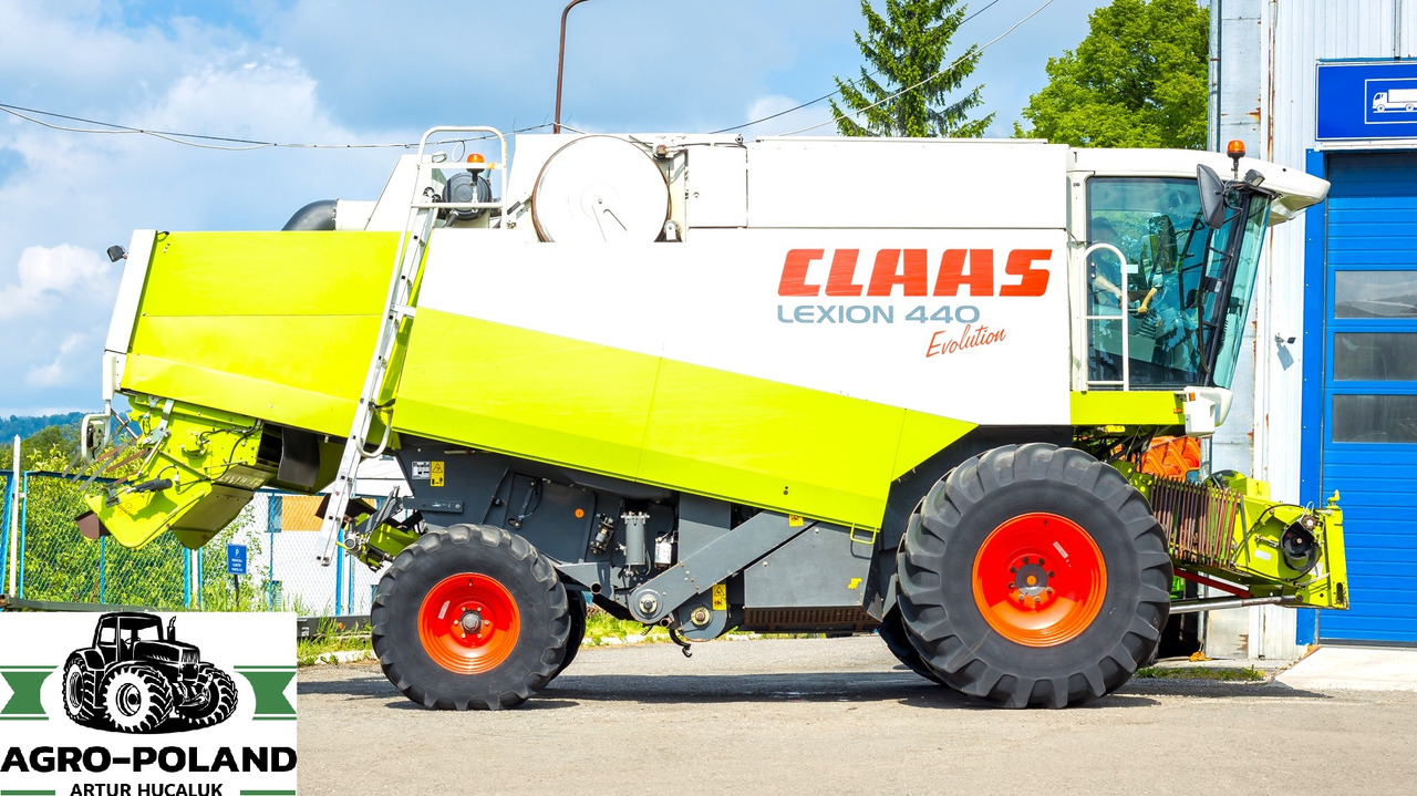 CLAAS LEXION 440 EVOLUTION - 2003 ROK + CLAAS VARIO 600 - 2014 ROK - Kombinovani kombajn: slika 3 CLAAS LEXION 440 EVOLUTION - 2003 ROK + CLAAS VARIO 600 - 2014 ROK - Kombinovani kombajn: slika 3