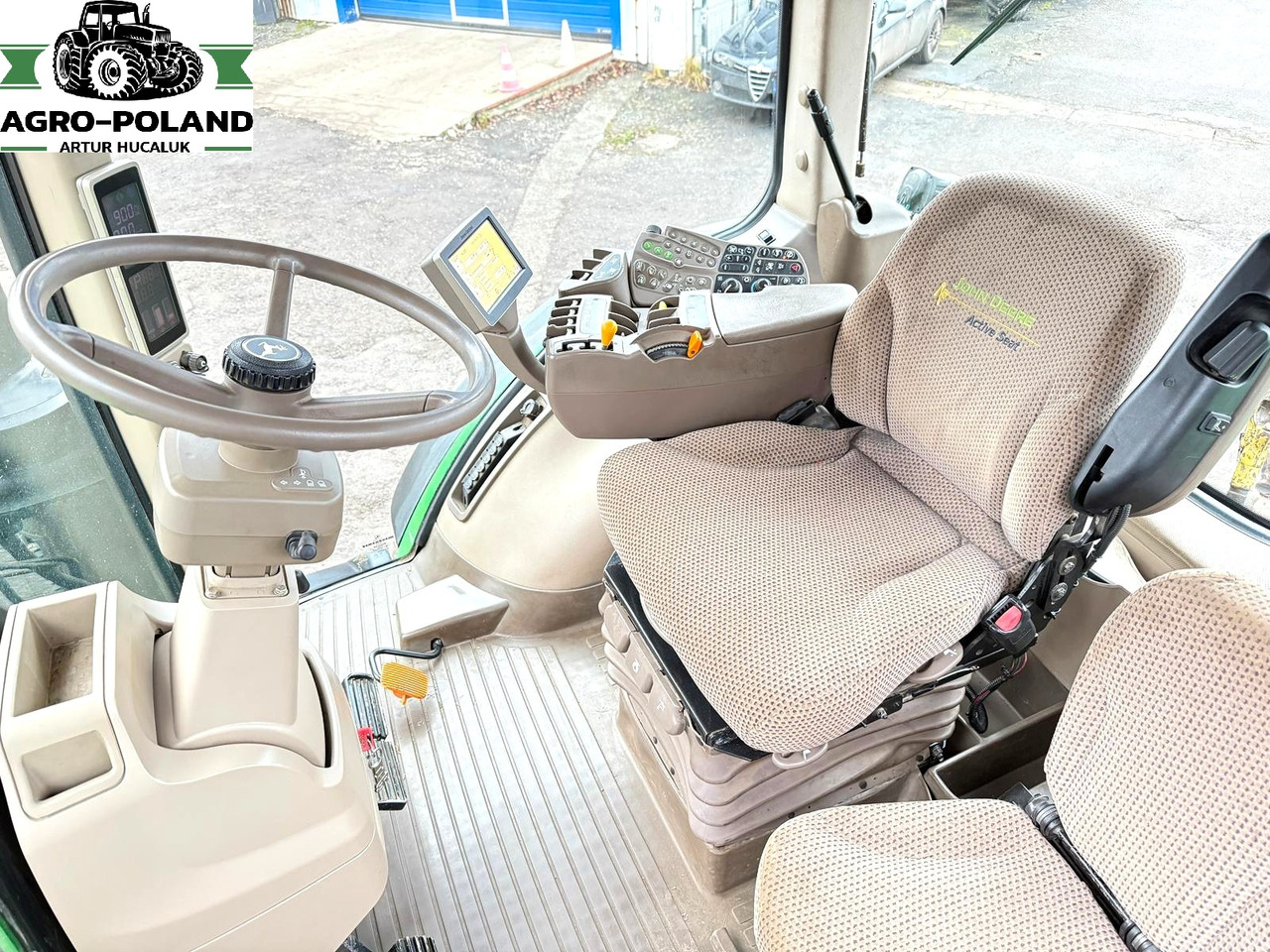 JOHN DEERE 8310 R - POWERSHIFT - 2012 ROK - GPS - AUTOTRAC - Traktor: slika 4 JOHN DEERE 8310 R - POWERSHIFT - 2012 ROK - GPS - AUTOTRAC - Traktor: slika 4