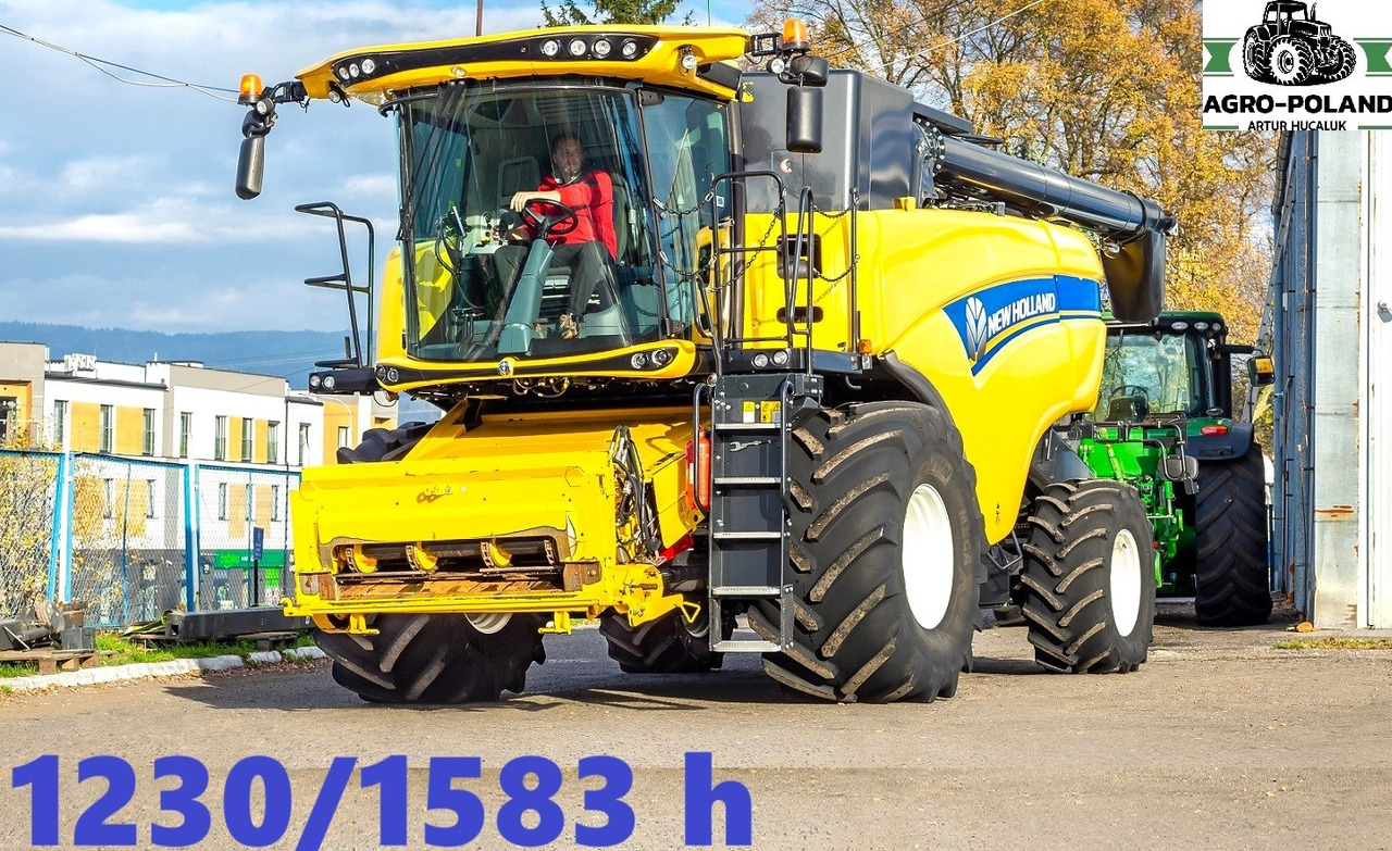 NEW HOLLAND CX 8.90 - 1230/1583 h + GPS-AUTOPILOT + VARIO 7,62 M - 2018 ROK - Kombinovani kombajn: slika 2 NEW HOLLAND CX 8.90 - 1230/1583 h + GPS-AUTOPILOT + VARIO 7,62 M - 2018 ROK - Kombinovani kombajn: slika 2