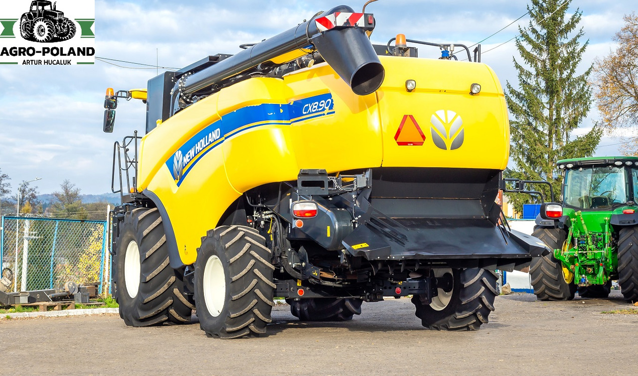 NEW HOLLAND CX 8.90 - 1230/1583 h + GPS-AUTOPILOT + VARIO 7,62 M - 2018 ROK - Kombinovani kombajn: slika 4 NEW HOLLAND CX 8.90 - 1230/1583 h + GPS-AUTOPILOT + VARIO 7,62 M - 2018 ROK - Kombinovani kombajn: slika 4
