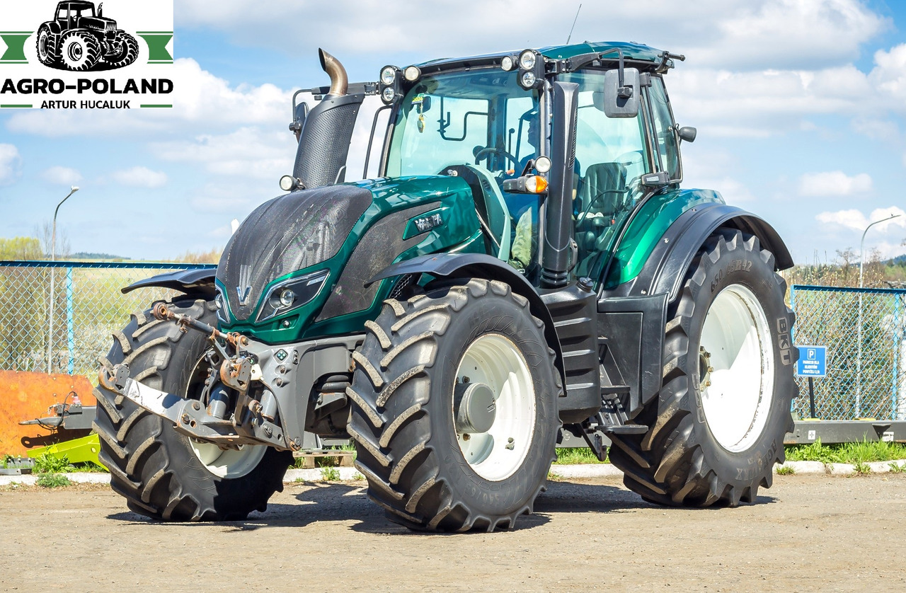 VALTRA T214 - 2016 ROK - 4950 h - Traktor: slika 2 VALTRA T214 - 2016 ROK - 4950 h - Traktor: slika 2