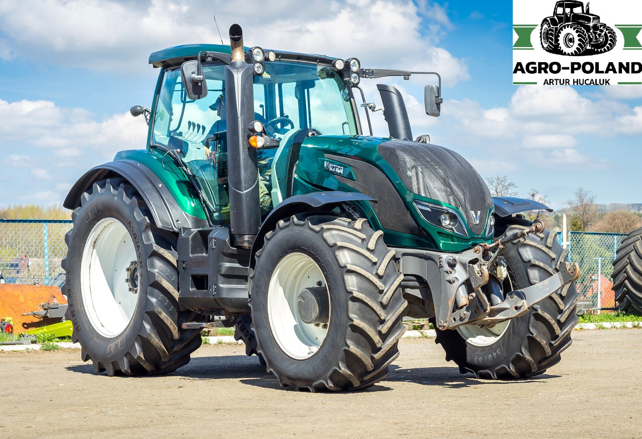 VALTRA T214 - 2016 ROK - 4950 h - Traktor: slika 1 VALTRA T214 - 2016 ROK - 4950 h - Traktor: slika 1