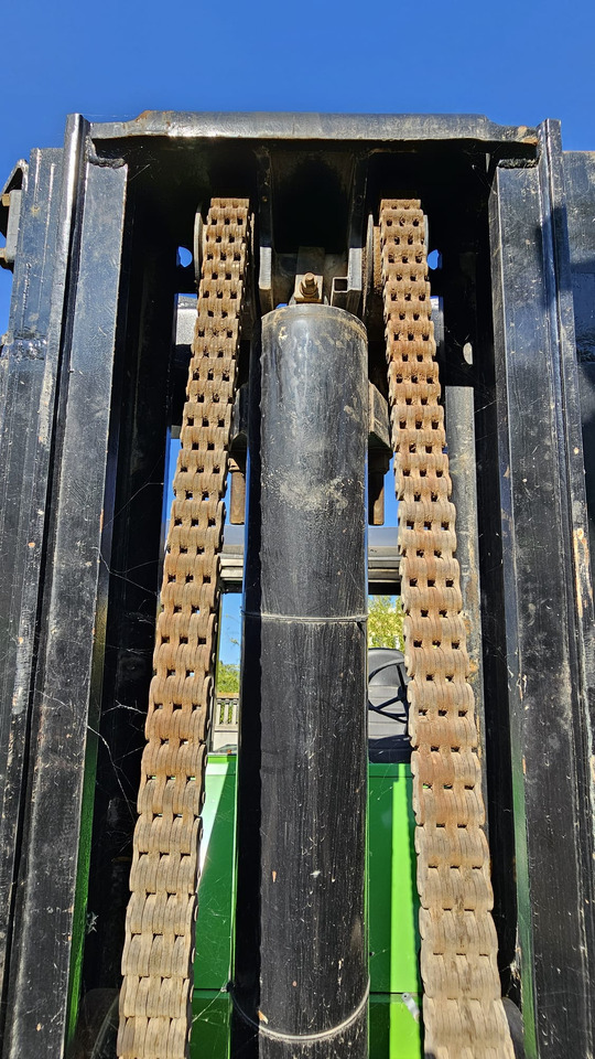 CATERPILLAR V330B - Terenski viljuškar: slika 3 CATERPILLAR V330B - Terenski viljuškar: slika 3