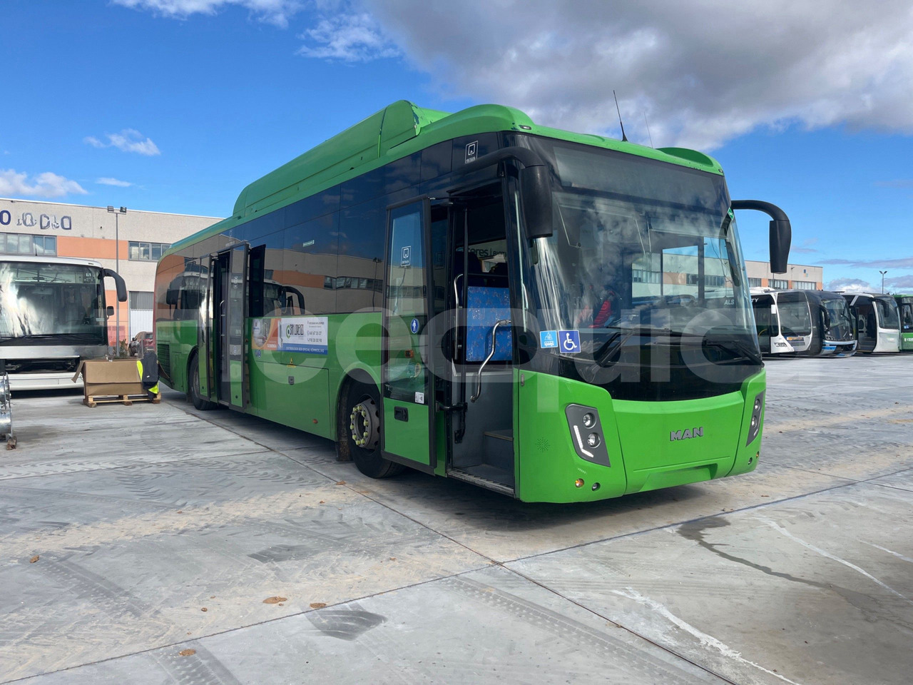 Man Castrosua - Prigradski autobus: slika 1 Man Castrosua - Prigradski autobus: slika 1