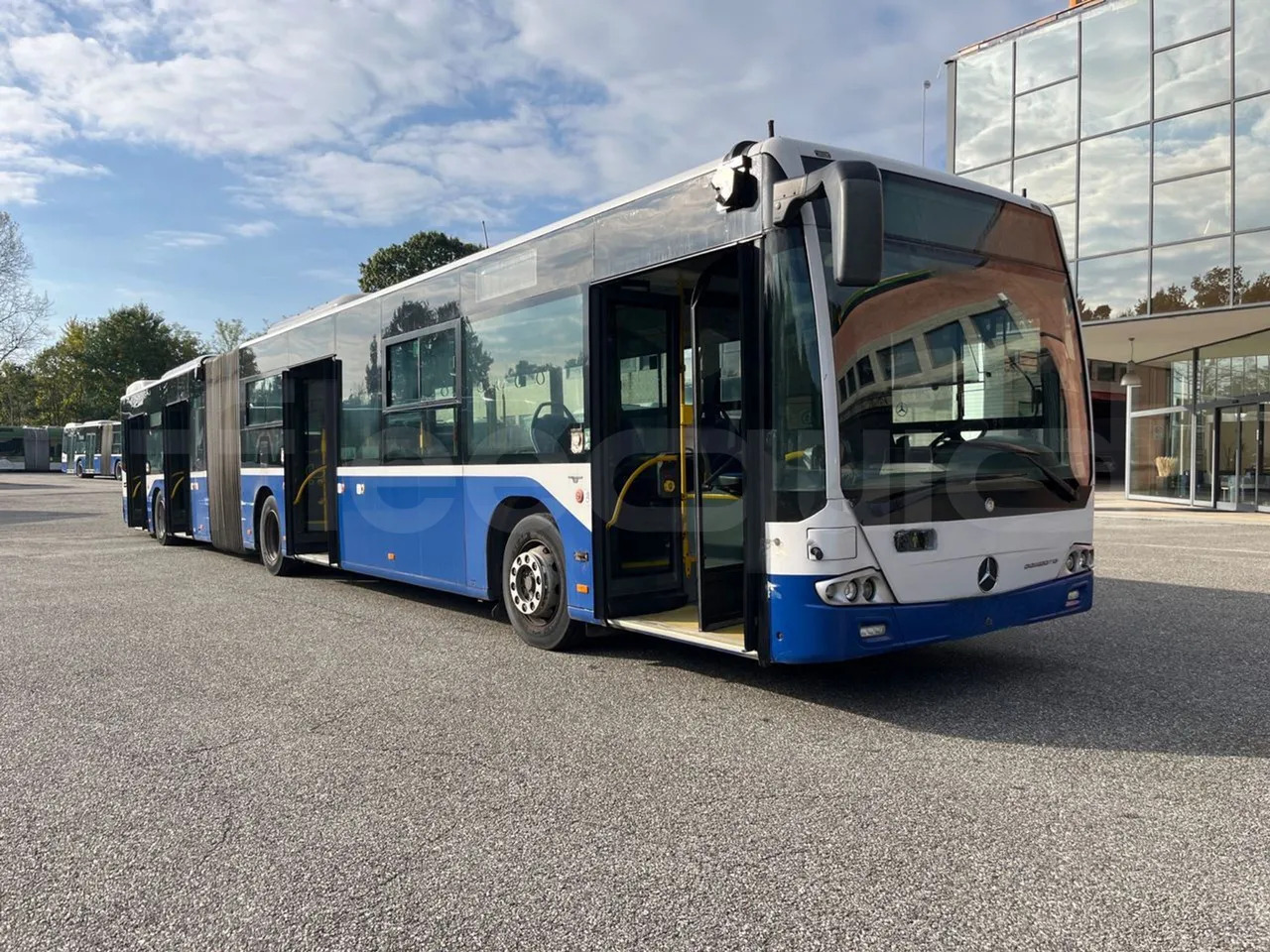 Zglobni autobus Mercedes-Benz Conecto: slika 10