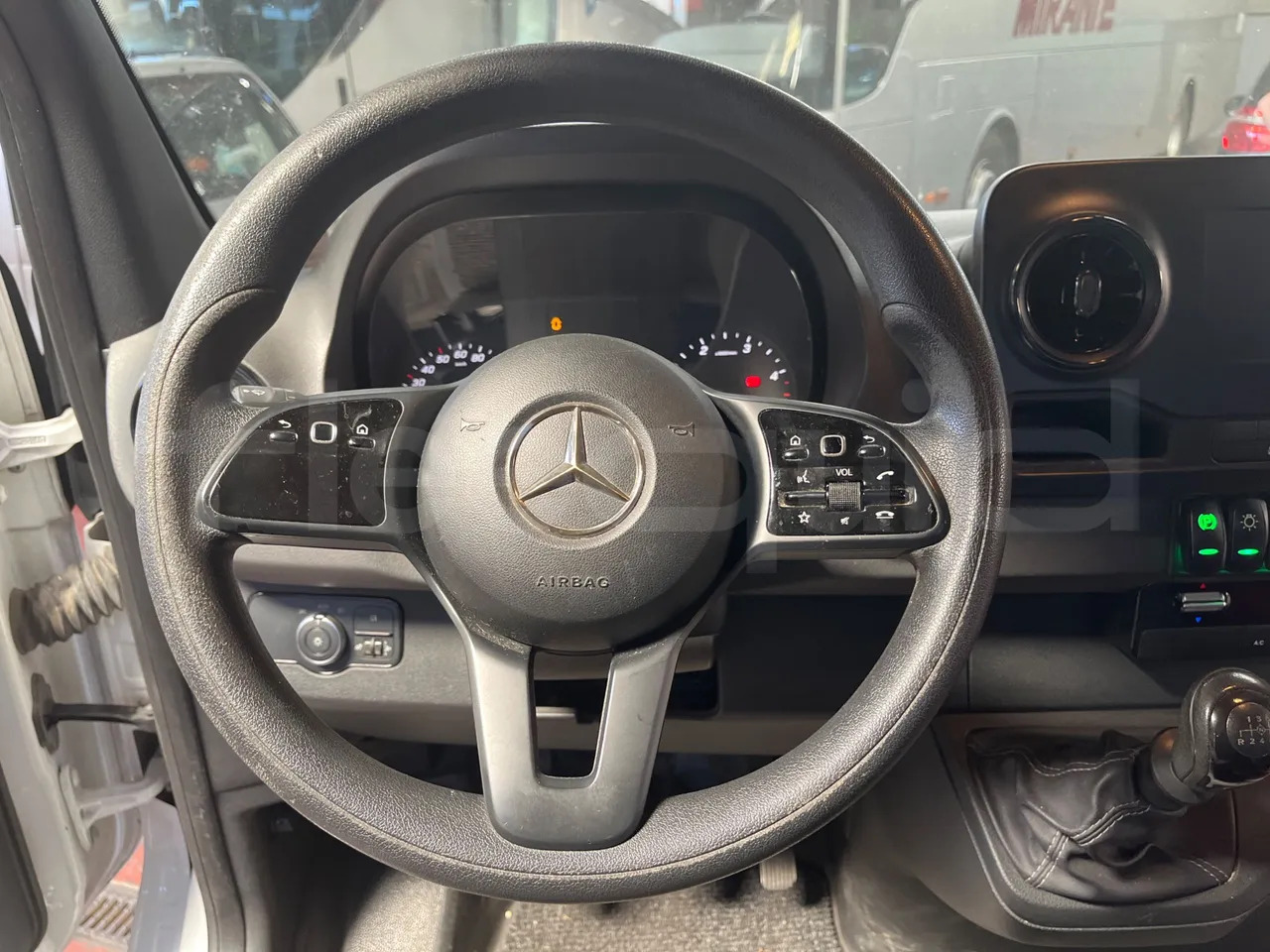 Minibus, Putnički kombi Mercedes-Benz Sprinter: slika 19