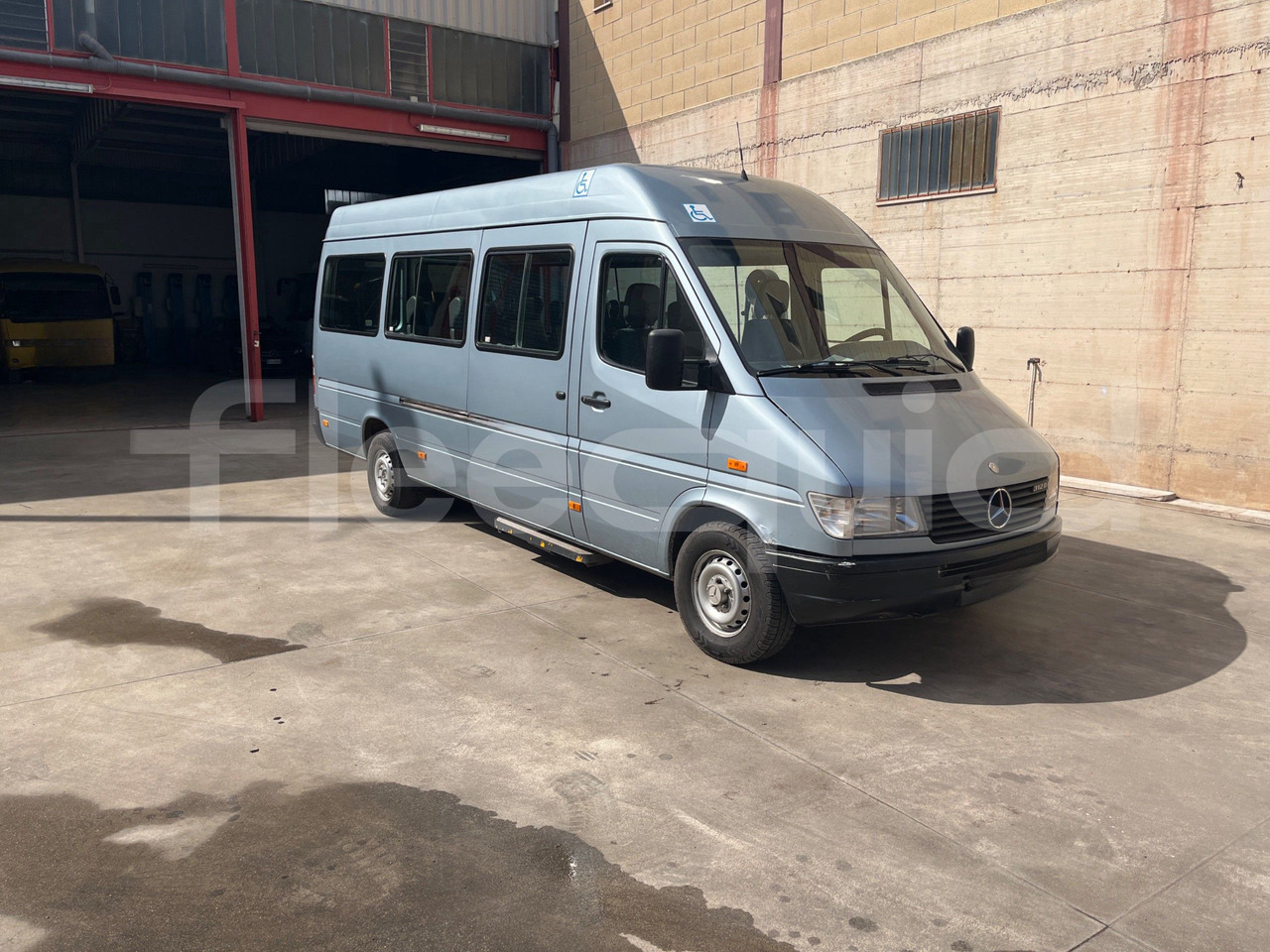 Mercedes-Benz Sprinter - Minibus, Putnički kombi: slika 1 Mercedes-Benz Sprinter - Minibus, Putnički kombi: slika 1