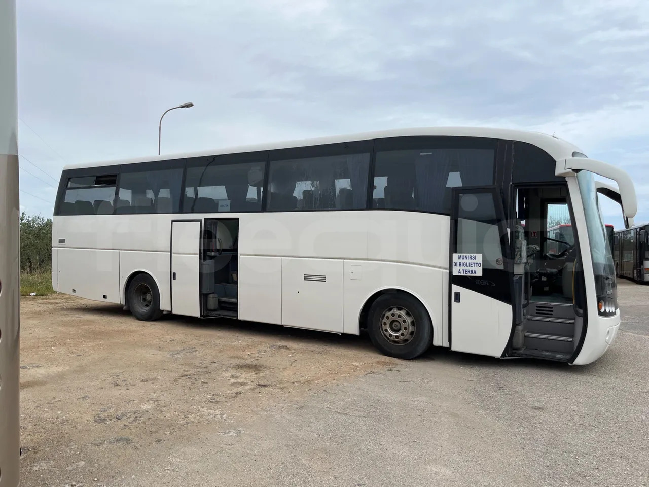 Turistički autobus Volvo B12: slika 14
