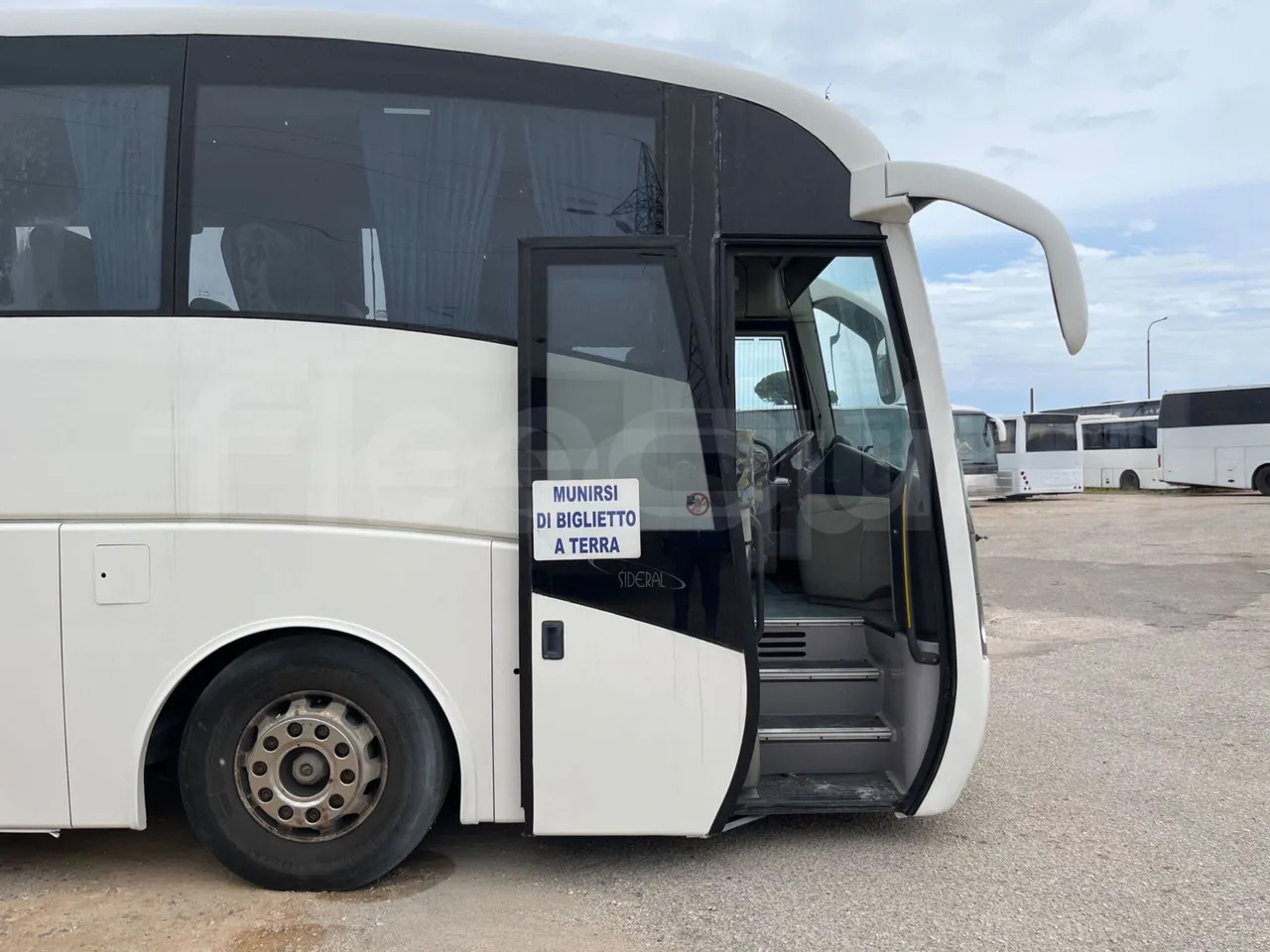 Turistički autobus Volvo B12: slika 15