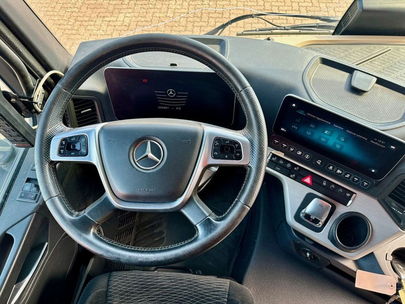 Kamion sa hidrauličnom kukom Mercedes-Benz Arocs MP5 3253 8x4 Tridem ARK HIAB 24 to: slika 11