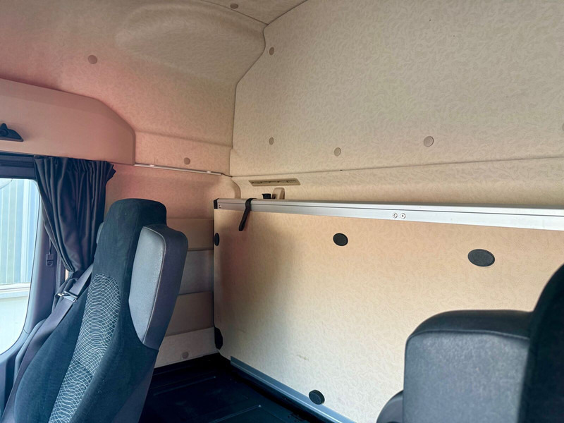 Kamion sa hidrauličnom kukom Mercedes-Benz Arocs MP5 3253 8x4 Tridem ARK HIAB 24 to: slika 17