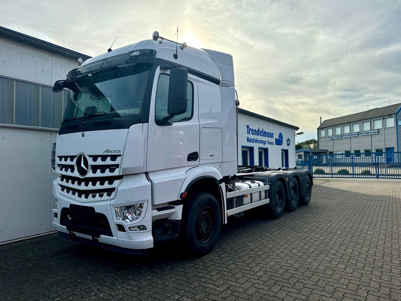 Kamion sa hidrauličnom kukom Mercedes-Benz Arocs MP5 3253 8x4 Tridem ARK HIAB 24 to: slika 14