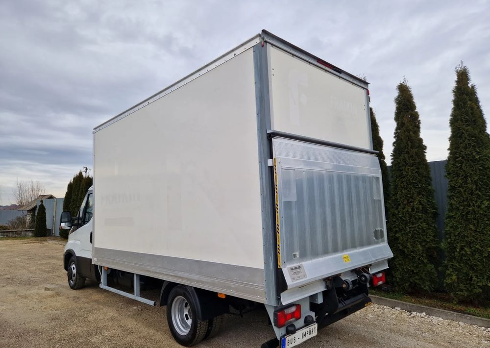 Iveco 35C14 35C13 - Dostavno vozilo sa zatvorenim sandukom: slika 3 Iveco 35C14 35C13 - Dostavno vozilo sa zatvorenim sandukom: slika 3