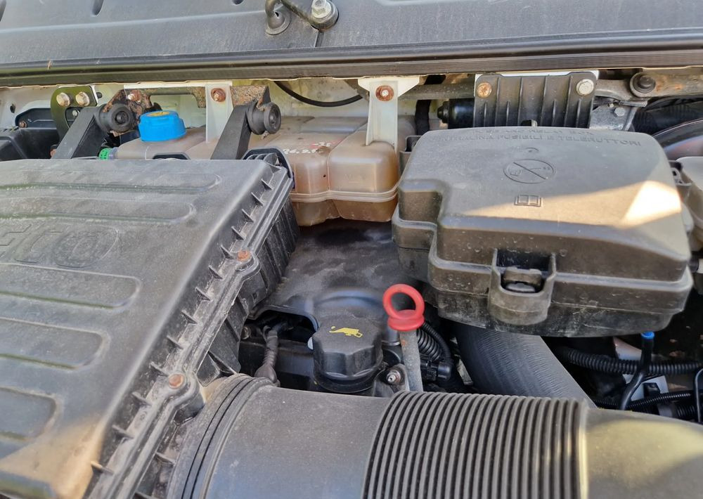 Dostavno vozilo kiper Iveco 35C15 3.0: slika 17