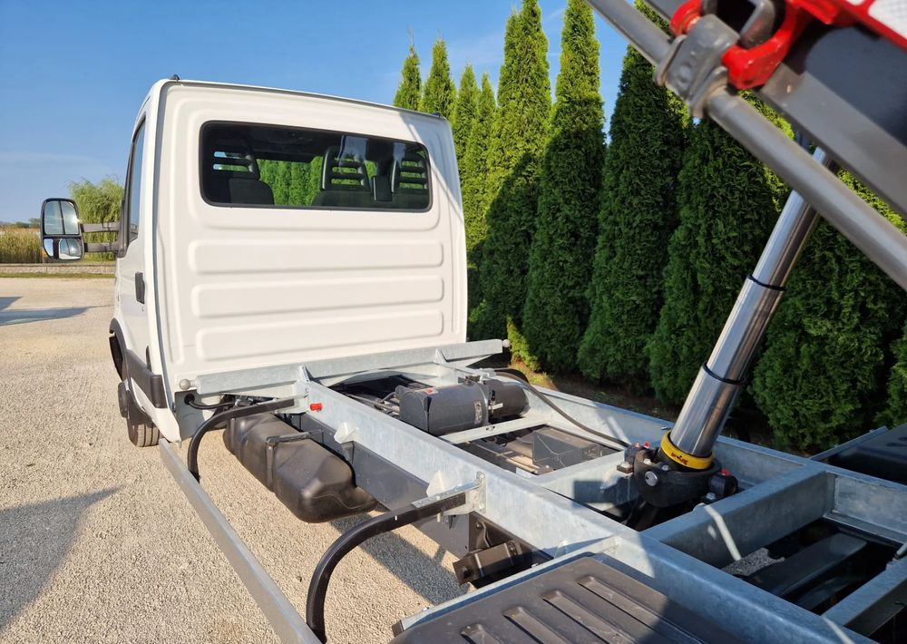 Iveco 35C15 3.0 - Dostavno vozilo kiper: slika 5 Iveco 35C15 3.0 - Dostavno vozilo kiper: slika 5