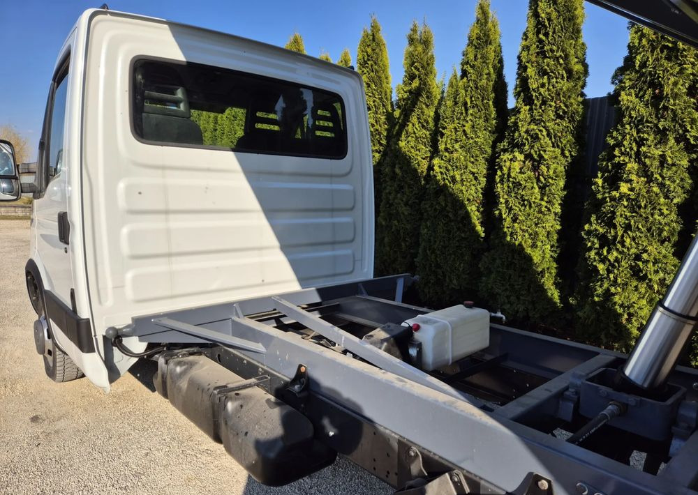 Iveco 35c15 3.0 150KM - Dostavno vozilo kiper: slika 5 Iveco 35c15 3.0 150KM - Dostavno vozilo kiper: slika 5