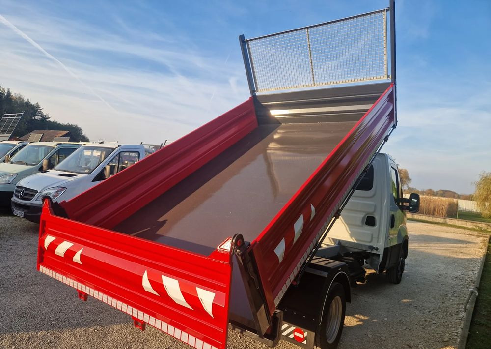 Iveco 35c15 3.0 - Dostavno vozilo kiper: slika 4 Iveco 35c15 3.0 - Dostavno vozilo kiper: slika 4