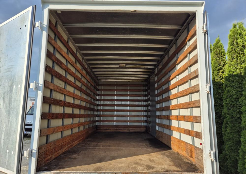 Iveco 50C15 3.0 150KM - Dostavno vozilo sa zatvorenim sandukom: slika 4 Iveco 50C15 3.0 150KM - Dostavno vozilo sa zatvorenim sandukom: slika 4