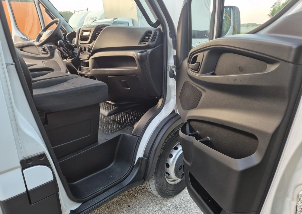 Iveco 65C15 70C15 60C15 50C15 3.0 150KM - Dostavno vozilo kiper: slika 5 Iveco 65C15 70C15 60C15 50C15 3.0 150KM - Dostavno vozilo kiper: slika 5