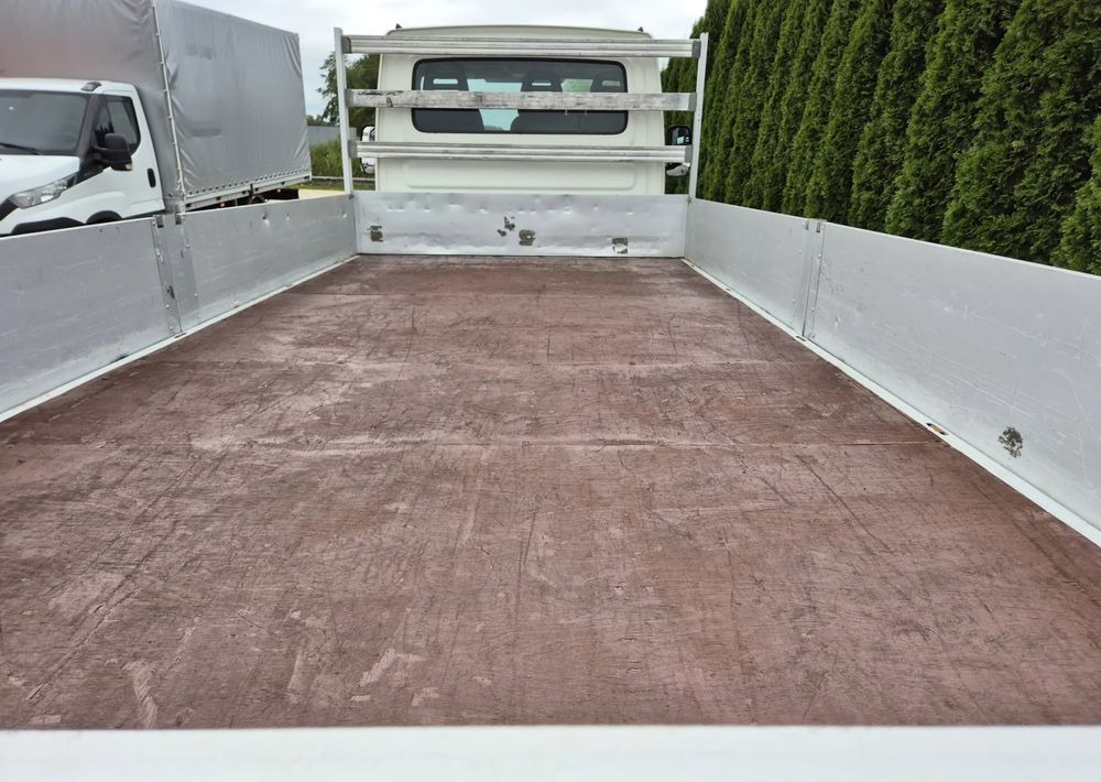 Iveco 65c17 70c17 50c15 3.0 170KM - Dostavno vozilo s ravnom platformom: slika 4 Iveco 65c17 70c17 50c15 3.0 170KM - Dostavno vozilo s ravnom platformom: slika 4