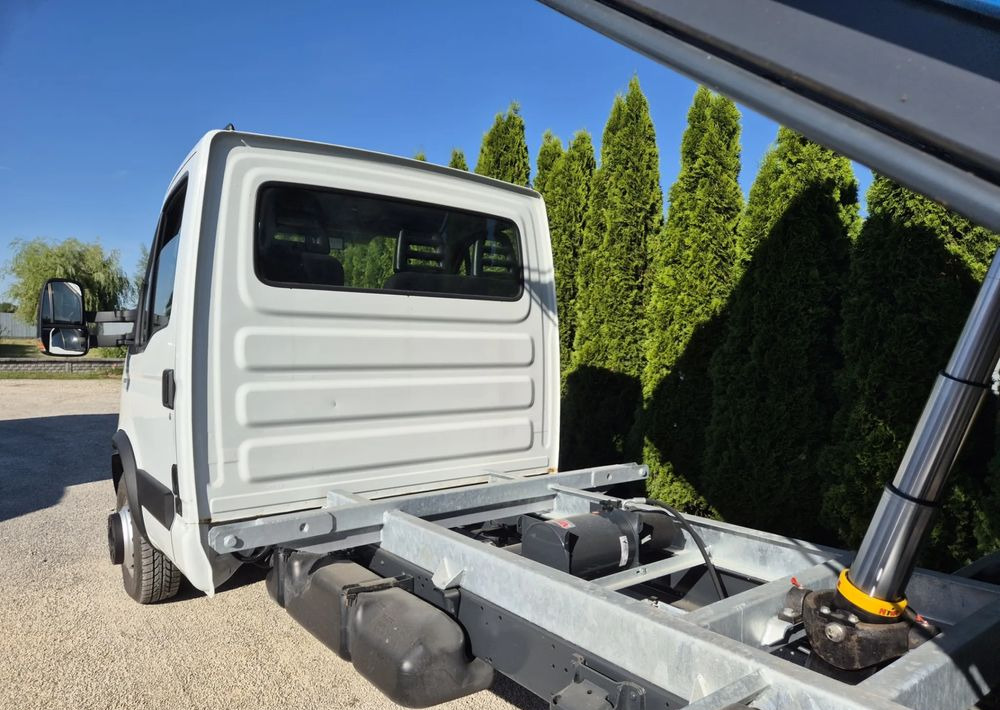 Iveco 70C17 50C15 35C15/ 3.0 170KM/ Dmc 3.5t/ - Dostavno vozilo kiper: slika 4 Iveco 70C17 50C15 35C15/ 3.0 170KM/ Dmc 3.5t/ - Dostavno vozilo kiper: slika 4