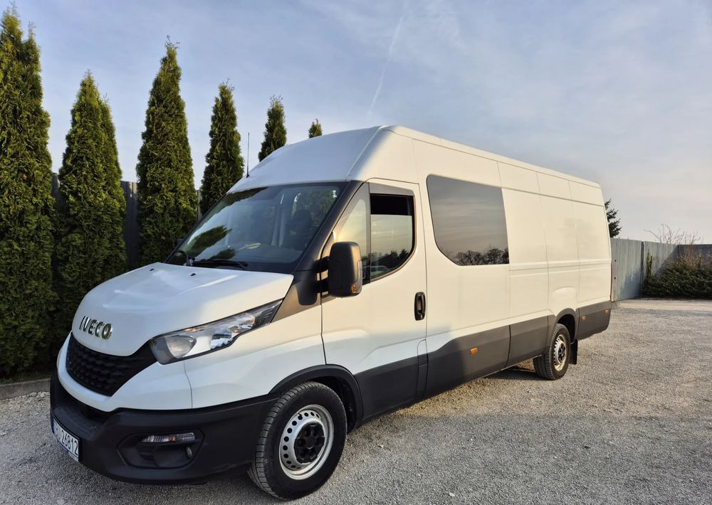 Iveco Iveco 35s18 3.0 180KM Brygadówka manual - Dostavno vozilo sa duplom kabinom: slika 2 Iveco Iveco 35s18 3.0 180KM Brygadówka manual - Dostavno vozilo sa duplom kabinom: slika 2