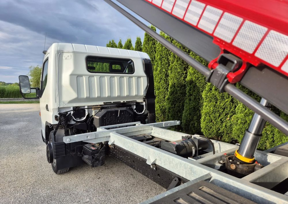 Mitsubishi Canter 7C15 3.0 150KM Silnik Iveco - Dostavno vozilo kiper: slika 4 Mitsubishi Canter 7C15 3.0 150KM Silnik Iveco - Dostavno vozilo kiper: slika 4