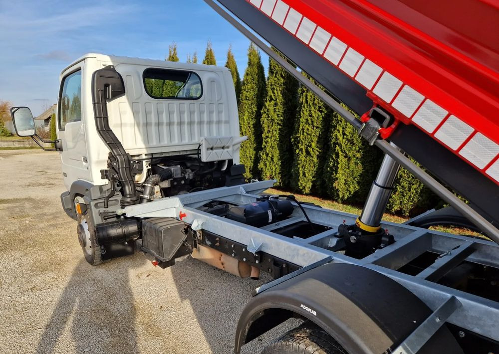Nissan Cabstar 3.0 - Dostavno vozilo kiper: slika 5 Nissan Cabstar 3.0 - Dostavno vozilo kiper: slika 5